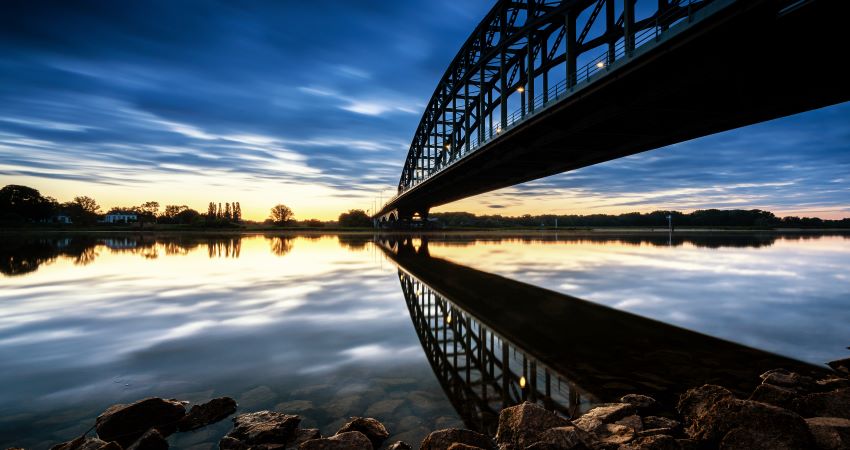 Landing Your Dream Job Down Under: A Guide to Finding Work in Australia in 2025
